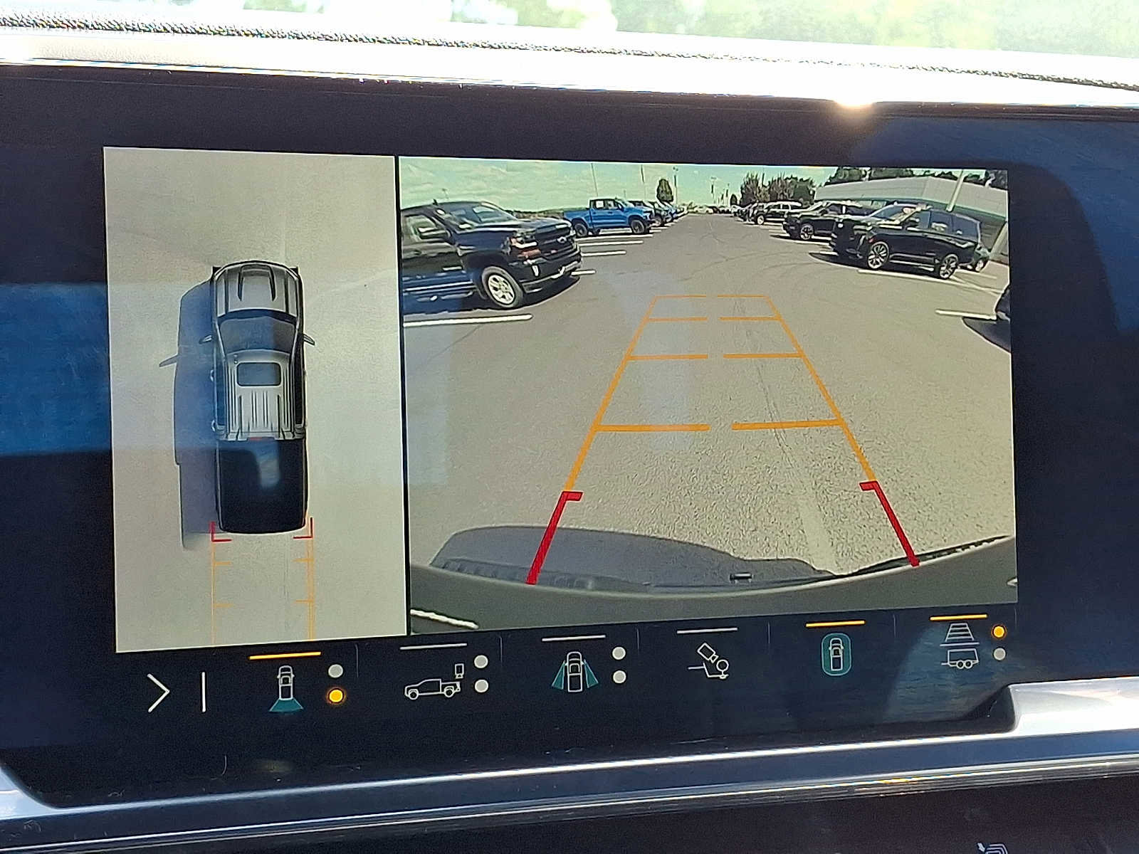 Used 2023 Chevrolet Silverado 1500 High Country w/ Technology Package image 20