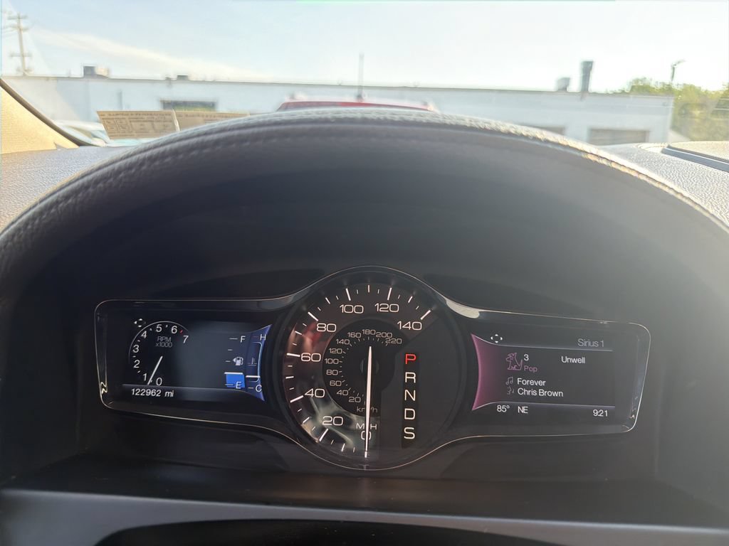 Used 2014 Lincoln MKX AWD w/ Equipment Group 102A image 22