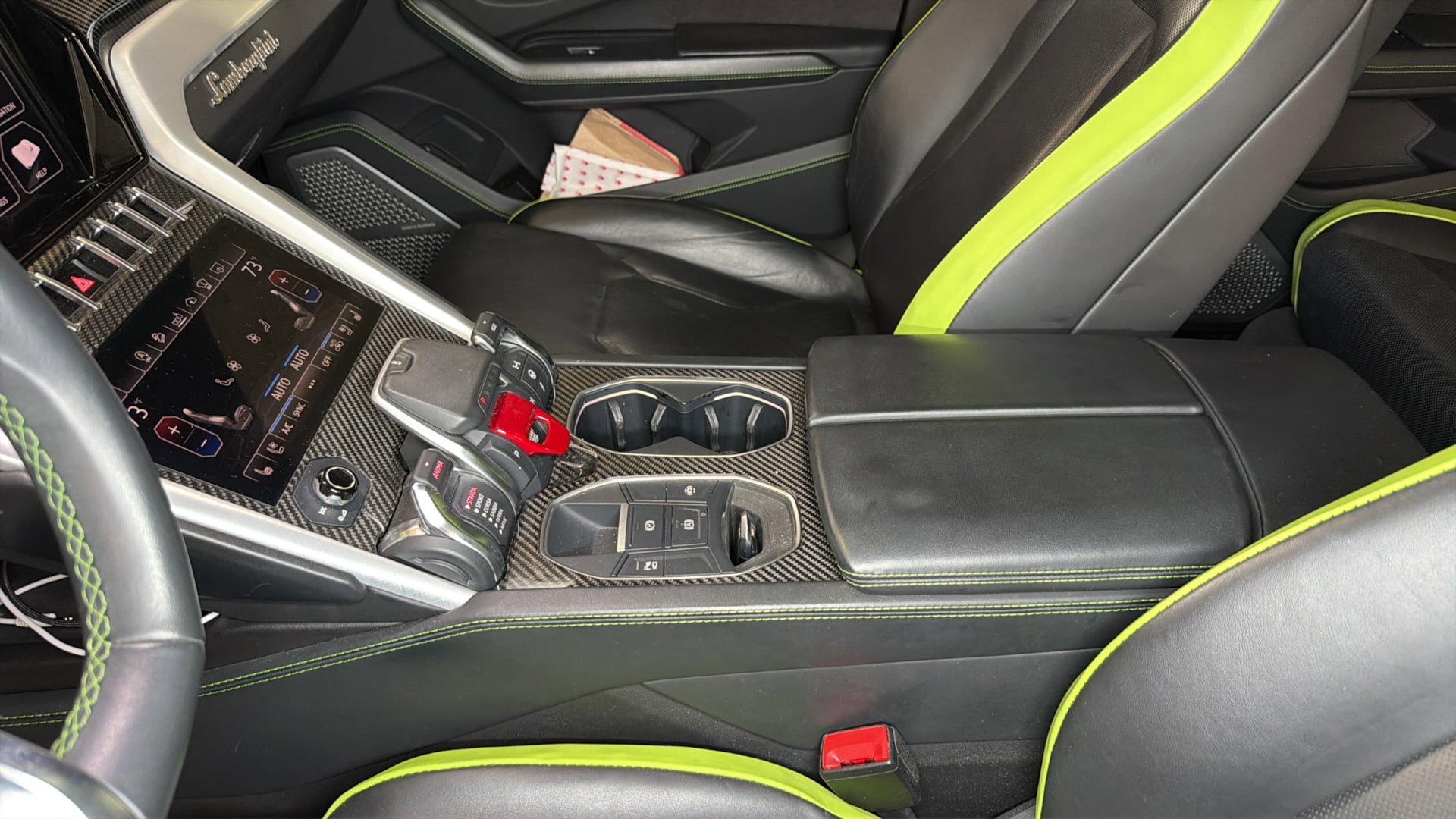 Used 2020 Lamborghini Urus AWD/4WD image 25