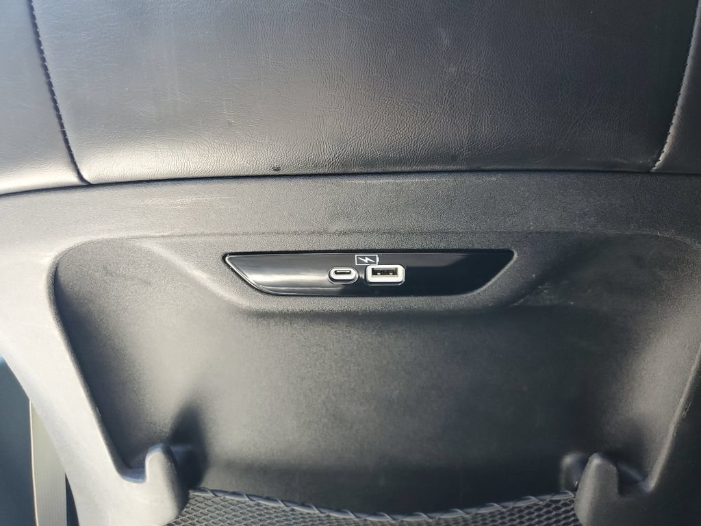 Used 2023 Chrysler Pacifica Touring-L FWD image 15