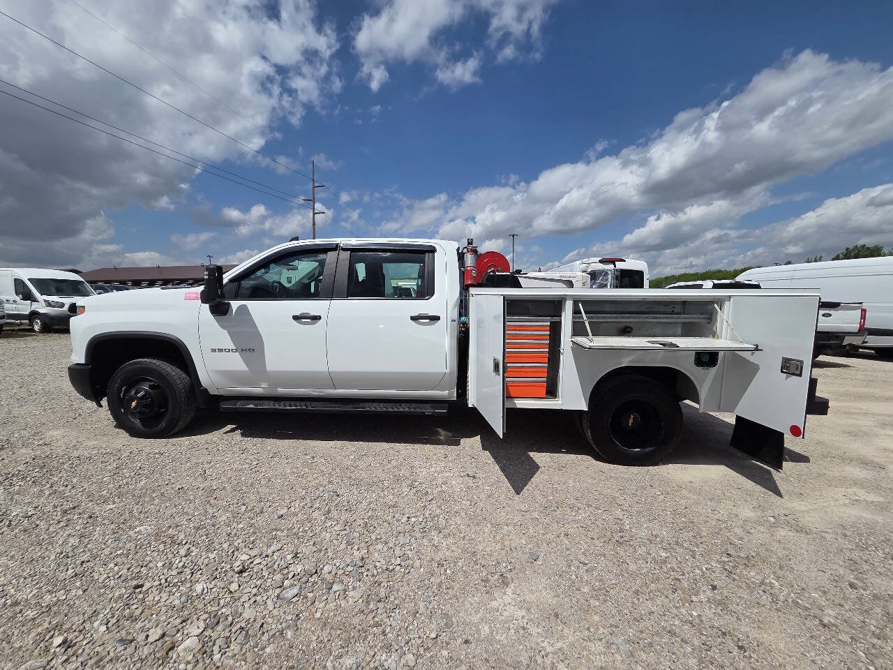 Used 2024 Chevrolet Silverado 3500 W/T w/ Snow Plow Prep Package AWD/4WD image 4