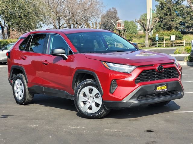 Used 2024 Toyota RAV4 LE image 2