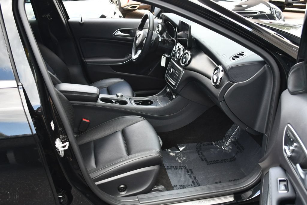 Used 2018 Mercedes-Benz GLA 250 4MATIC image 20