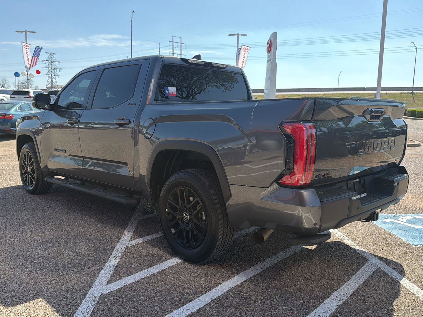 Used 2025 Toyota Tundra Limited image 6