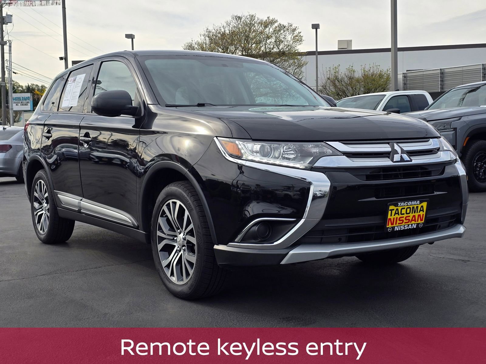 Used 2017 Mitsubishi Outlander ES image 8