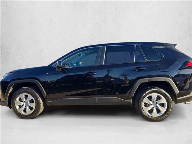 Used 2023 Toyota RAV4 LE image 8
