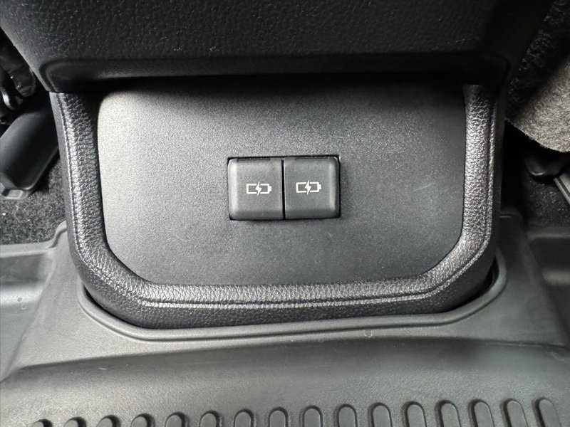 Certified 2023 Toyota Highlander XSE image 36