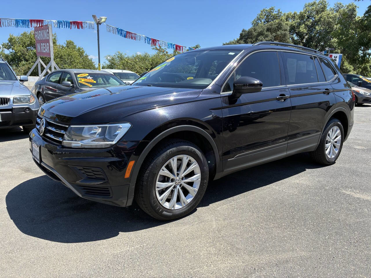 Used 2020 Volkswagen Tiguan S FWD image 1