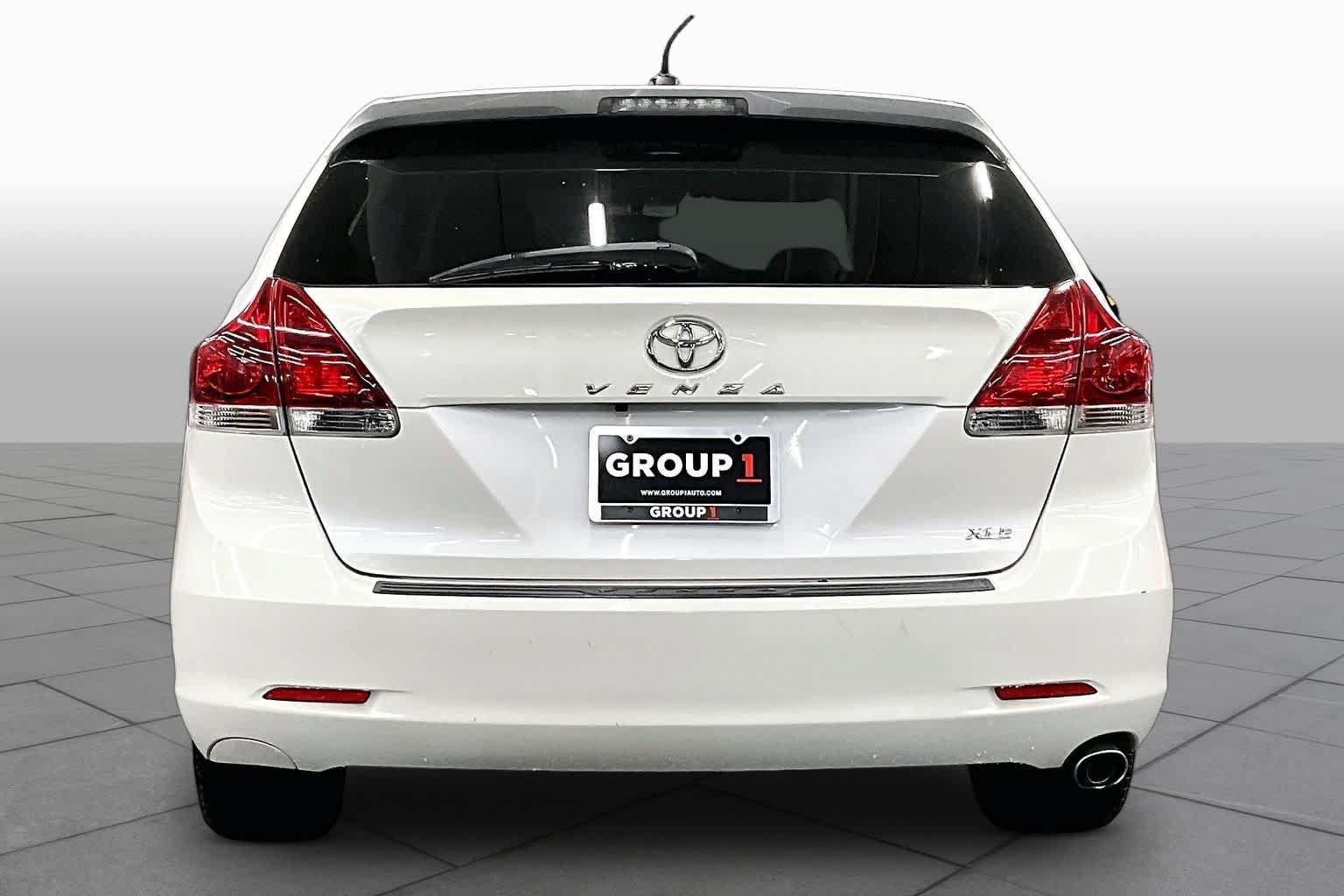Used 2015 Toyota Venza XLE w/ XLE Premium Package FWD image 5