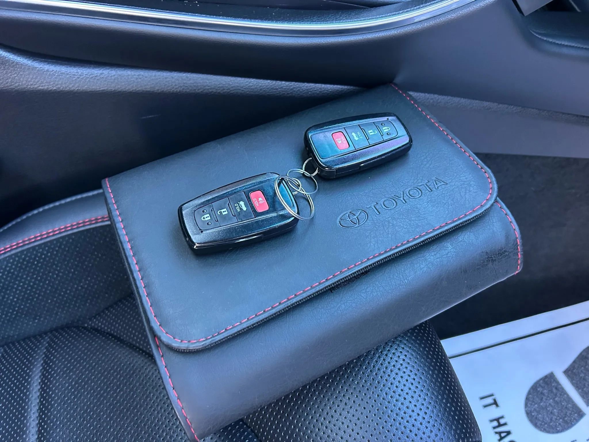 Used 2021 Toyota Avalon TRD image 70