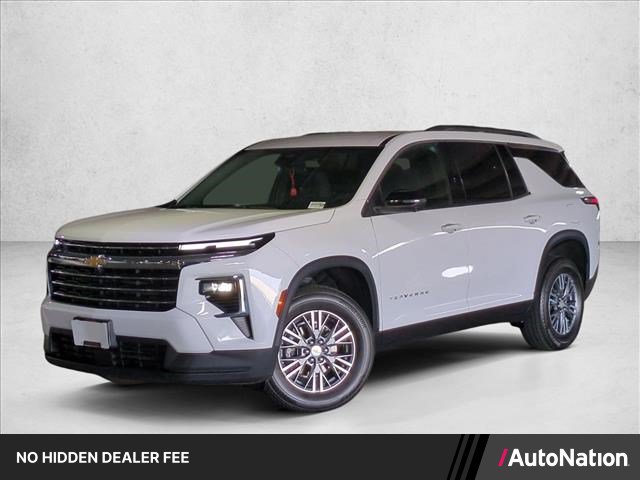 Used 2025 Chevrolet Traverse LT w/ Driver Confidence Package FWD image 1