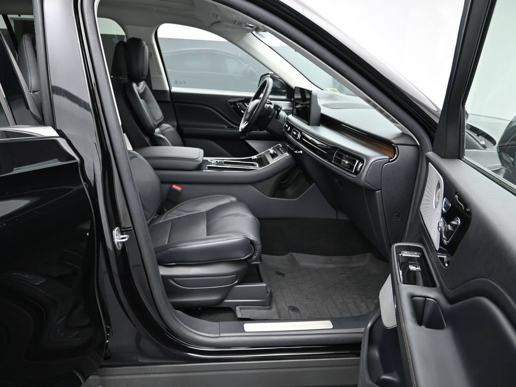 New 2025 Lincoln Aviator Reserve w/ Equipment Group 201A AWD/4WD image 26