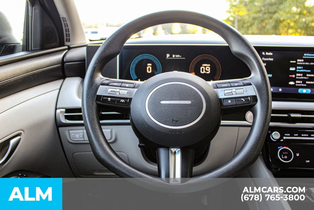 Used 2025 Hyundai Tucson SEL FWD image 24