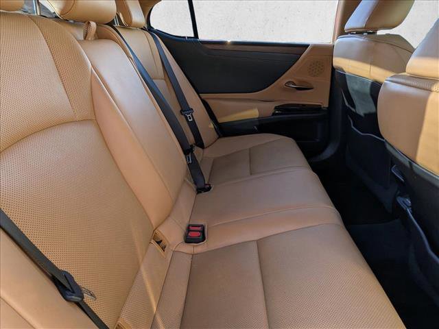 Used 2022 Lexus ES 300h ES 300h image 19