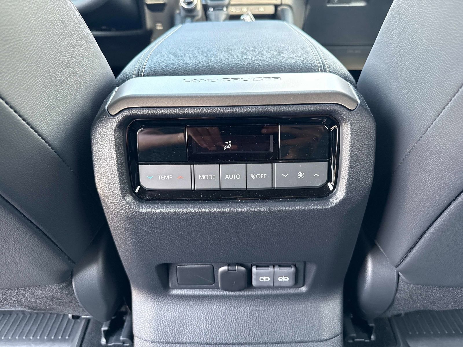 Used 2026 Toyota Land Cruiser w/ Premium Package AWD/4WD image 15