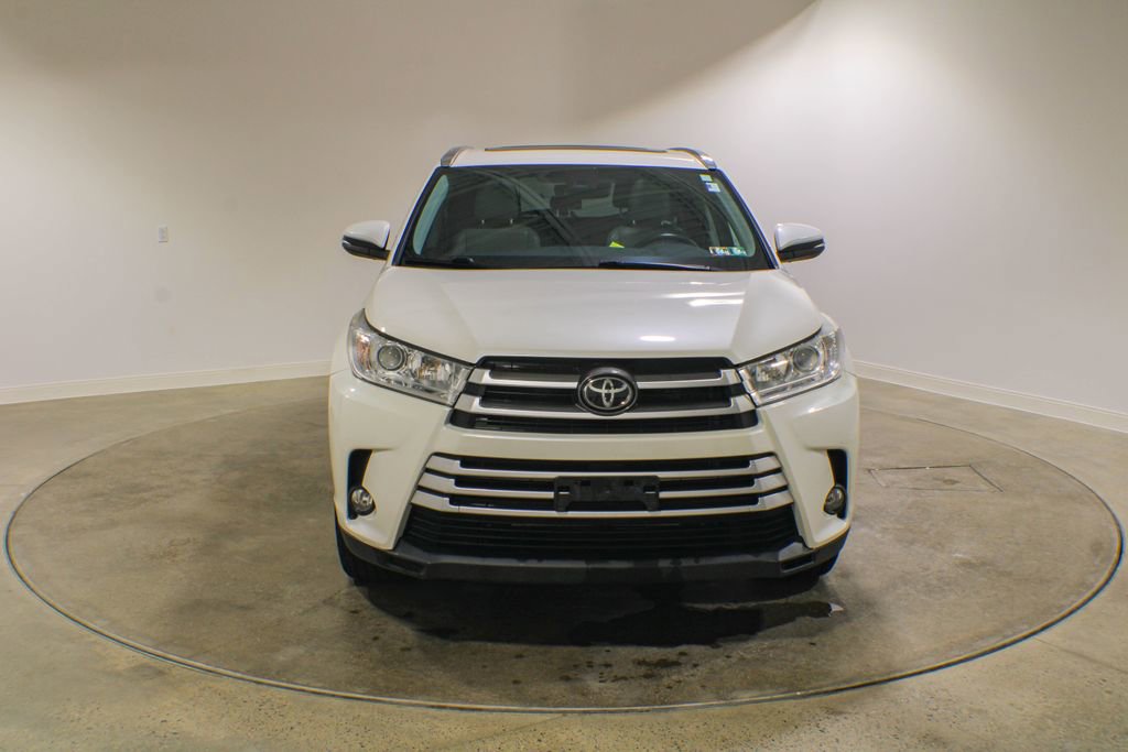 Used 2019 Toyota Highlander XLE AWD/4WD image 8