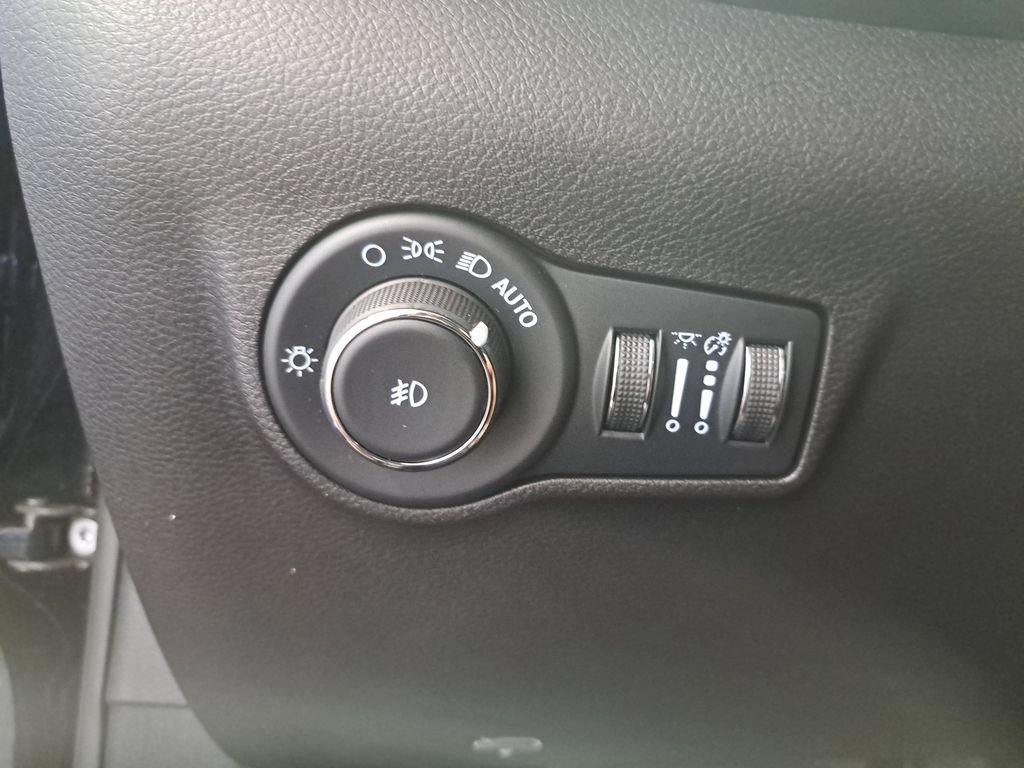 Certified 2023 Jeep Compass Limited AWD/4WD image 24