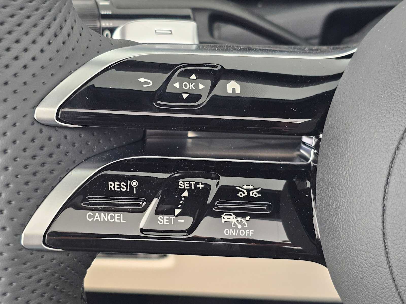 New 2026 Mercedes-Benz CLE 300 4MATIC Cabriolet image 25