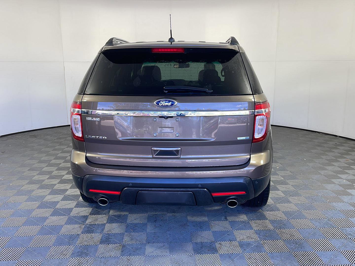 Used 2015 Ford Explorer Limited w/ Equipment Group 302A image 8