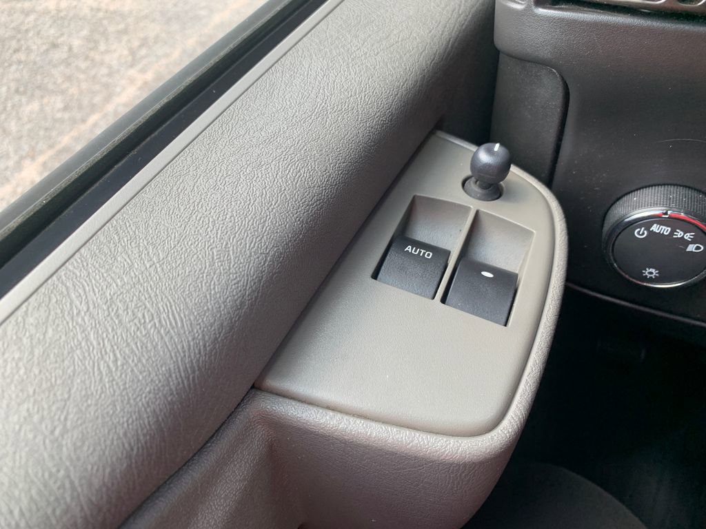 Used 2019 Chevrolet Express 3500 LT w/ LT Preferred Equipment Group RWD image 21