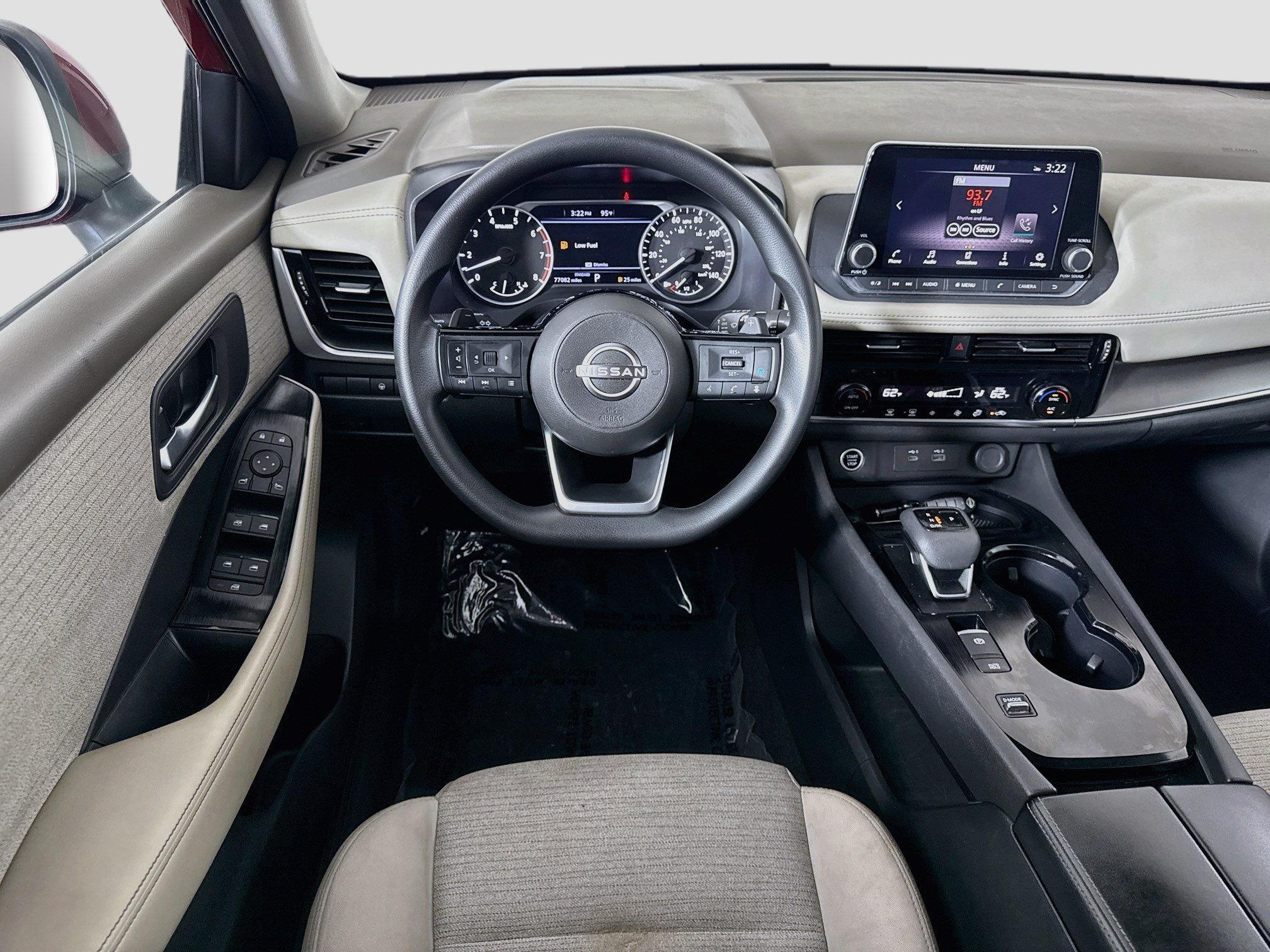 Used 2022 Nissan Rogue SV FWD image 17