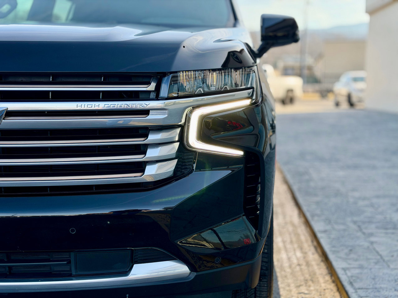 Used 2021 Chevrolet Tahoe High Country w/ Premium Package 2 image 9