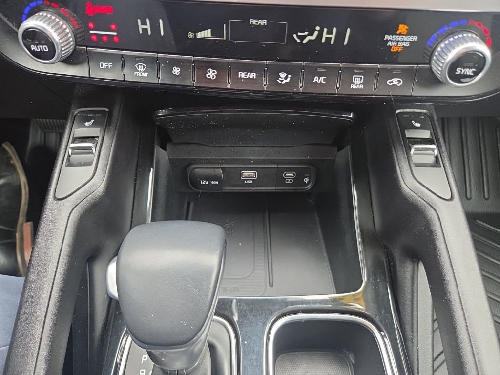 Used 2024 Kia Telluride S image 19