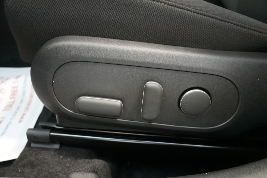 New 2025 Hyundai Kona SEL image 26