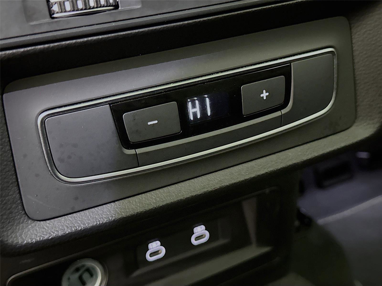 Used 2025 Audi Q7 3.0T Premium Plus image 34