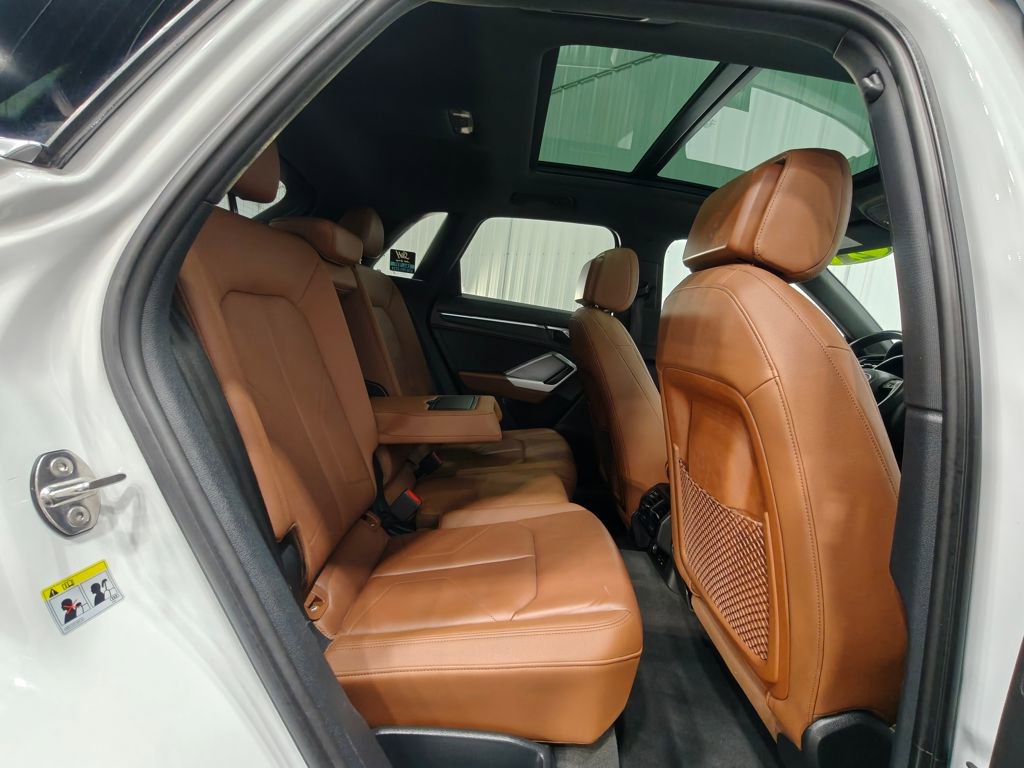 Used 2022 Audi Q3 2.0T Premium Plus w/ Premium Plus Package image 23