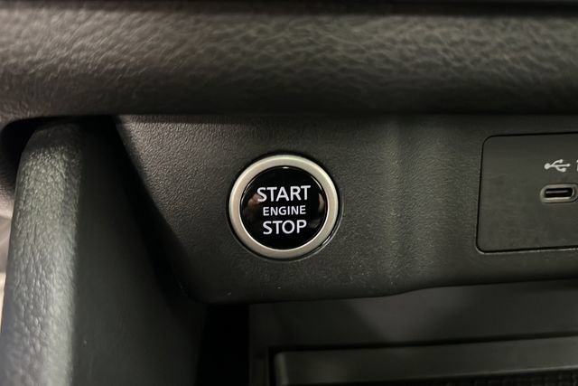 Used 2023 Nissan Rogue SV w/ SV Premium B Package AWD/4WD image 18