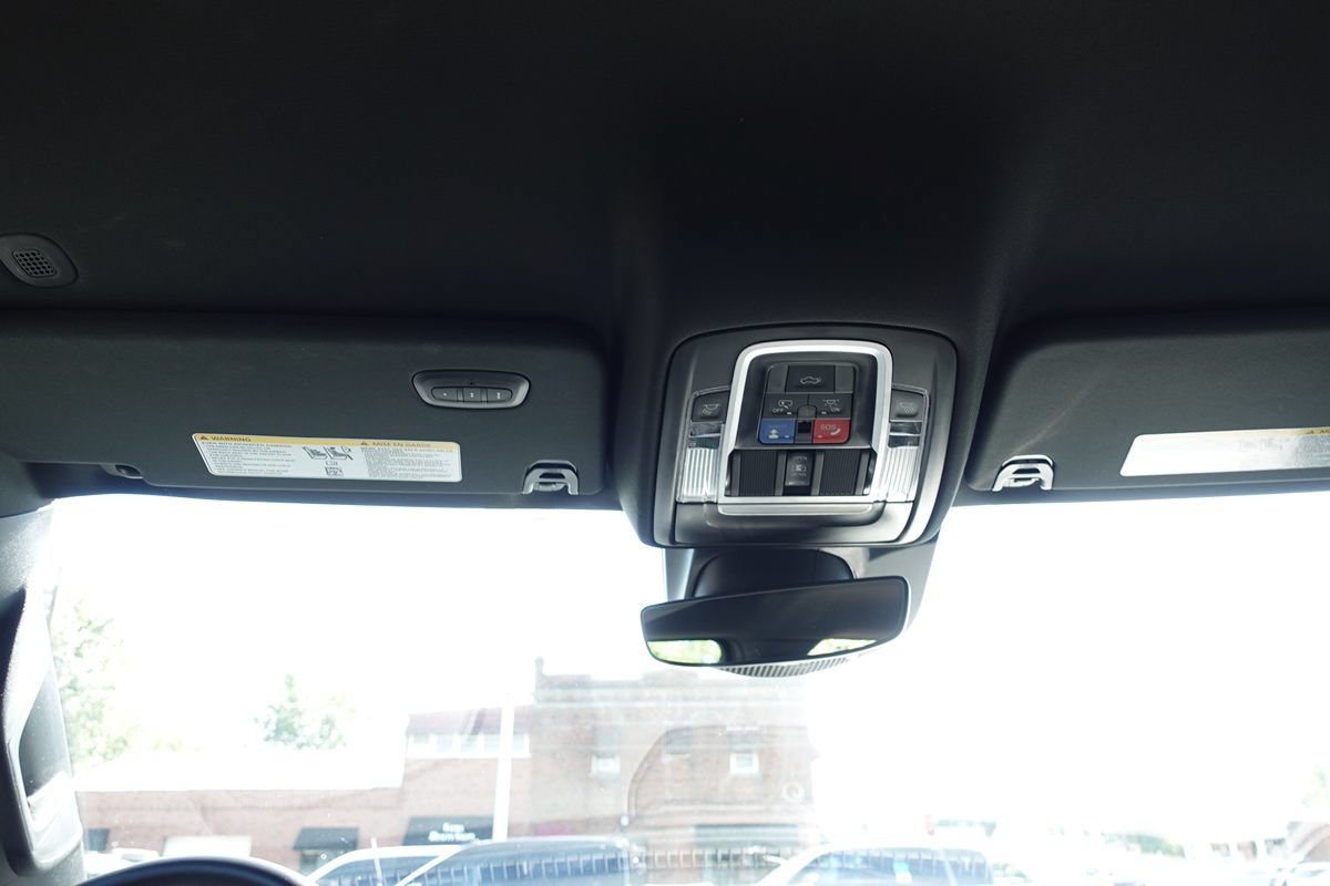Used 2023 RAM 1500 Laramie AWD/4WD image 47