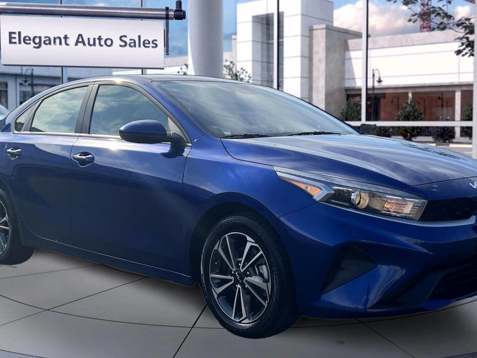 Used 2024 Kia Forte LXS image 3