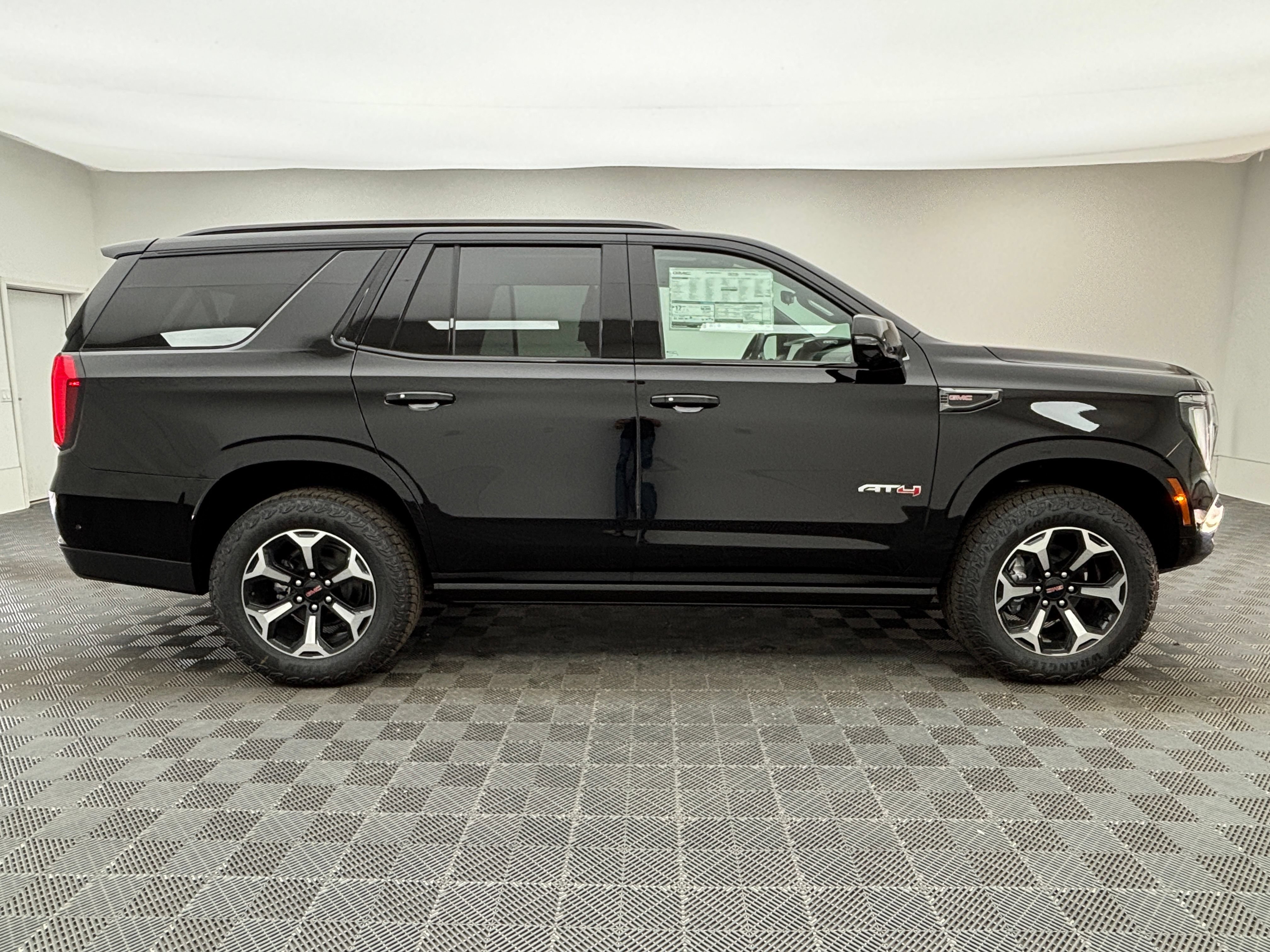 New 2026 GMC Yukon AT4 w/ AT4 Premium Plus Package AWD/4WD image 9