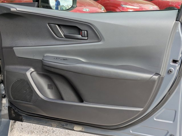 Used 2025 Toyota Prius LE image 26