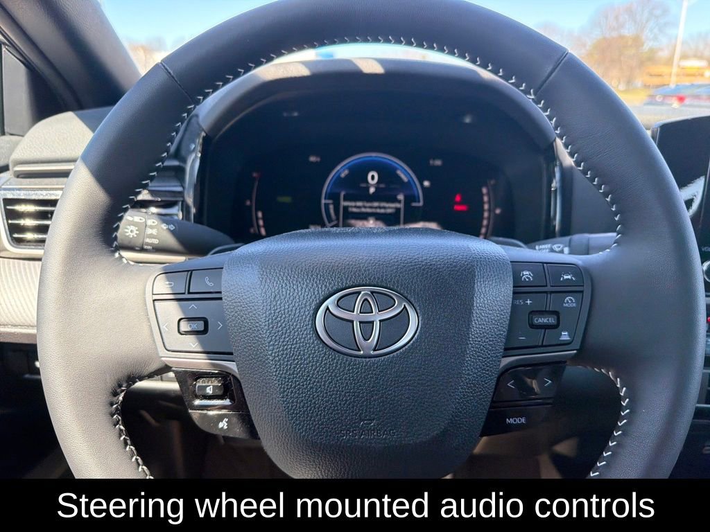 Used 2026 Toyota Camry SE w/ Convenience Package image 16