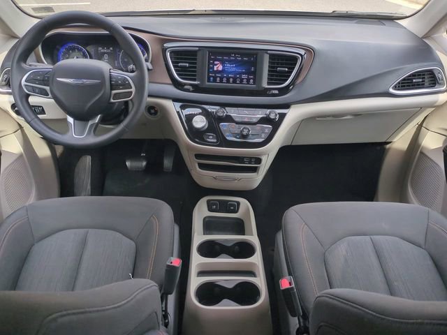 Used 2018 Chrysler Pacifica Touring w/ Security Group image 15