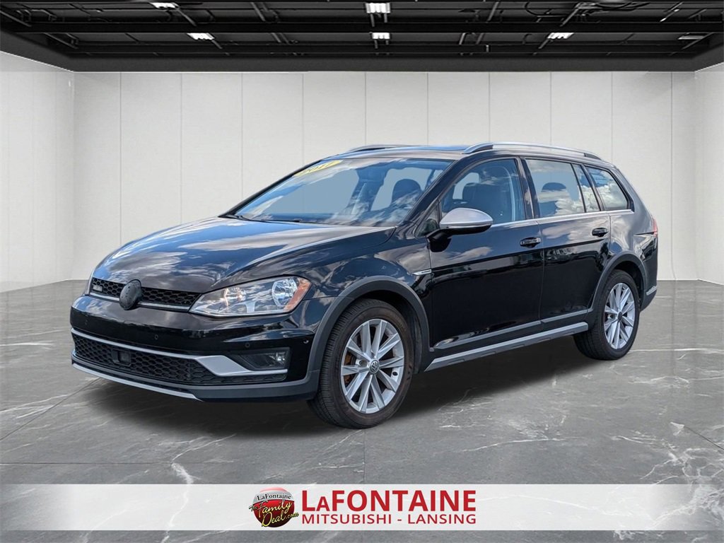 Used 2017 Volkswagen Golf Alltrack SE image 1
