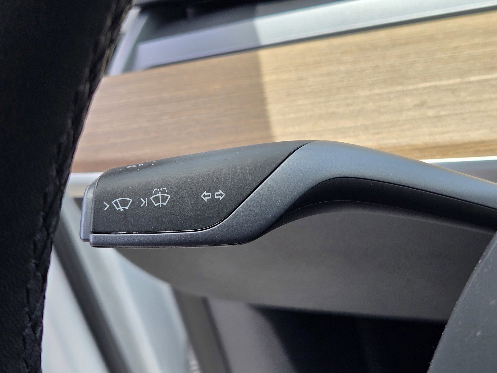 Used 2021 Tesla Model Y Long Range AWD/4WD image 23