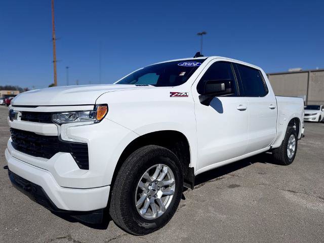 Used 2024 Chevrolet Silverado 1500 RST w/ Z71 Off-Road Package AWD/4WD image 5