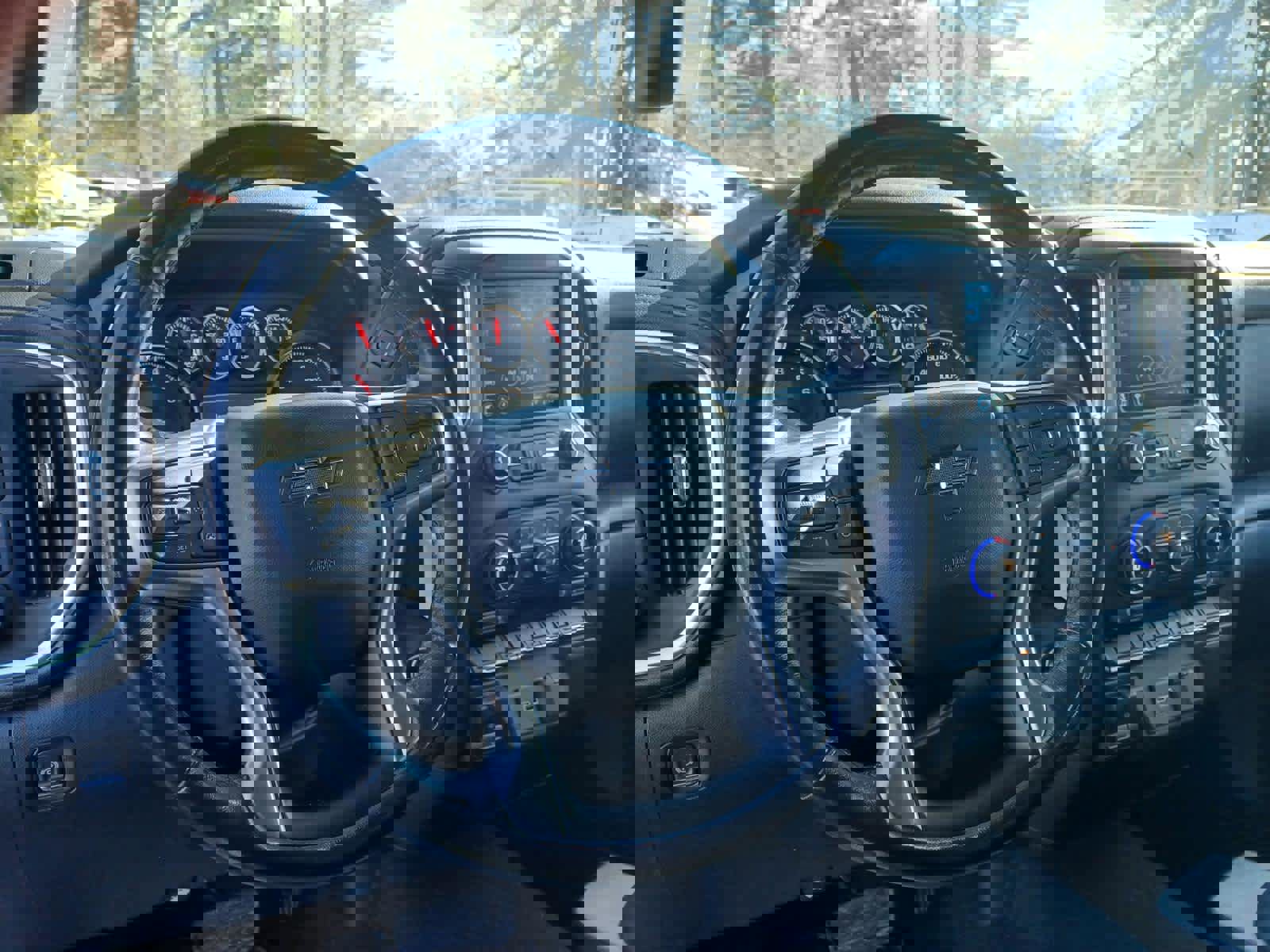 Used 2021 Chevrolet Silverado 1500 RST image 9