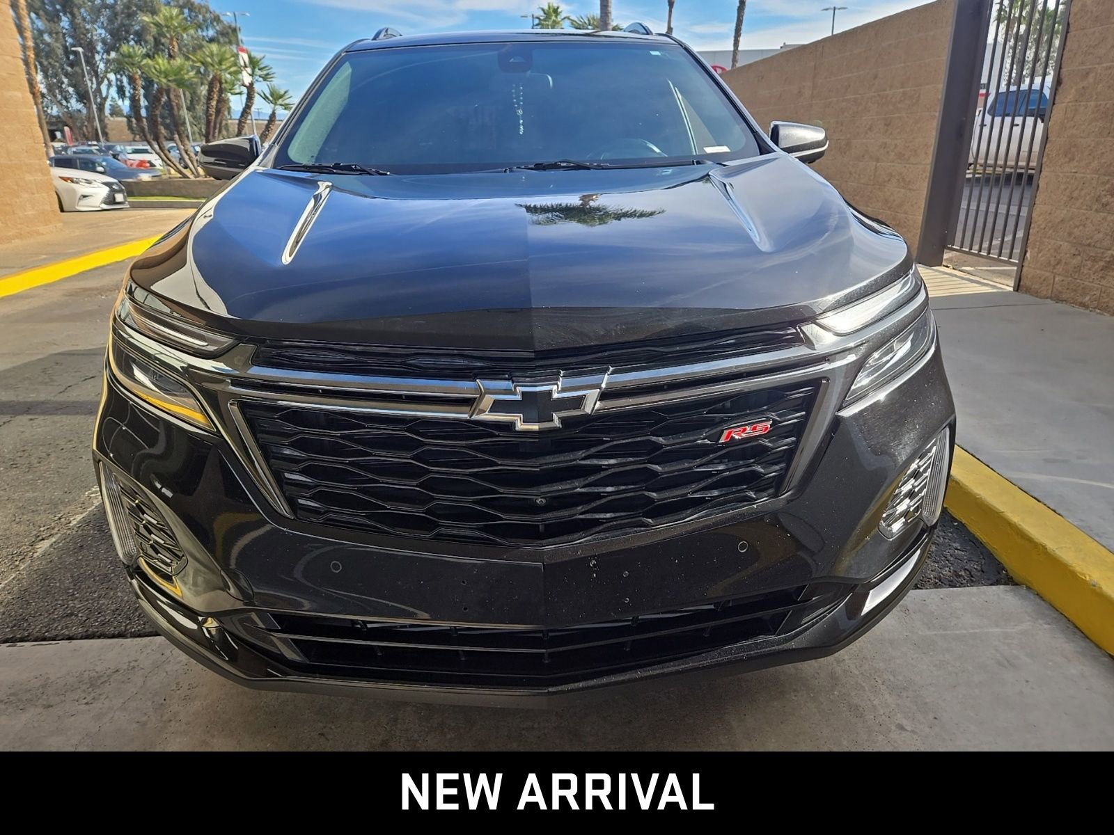 Certified 2022 Chevrolet Equinox RS w/ RS Leather Package image 2