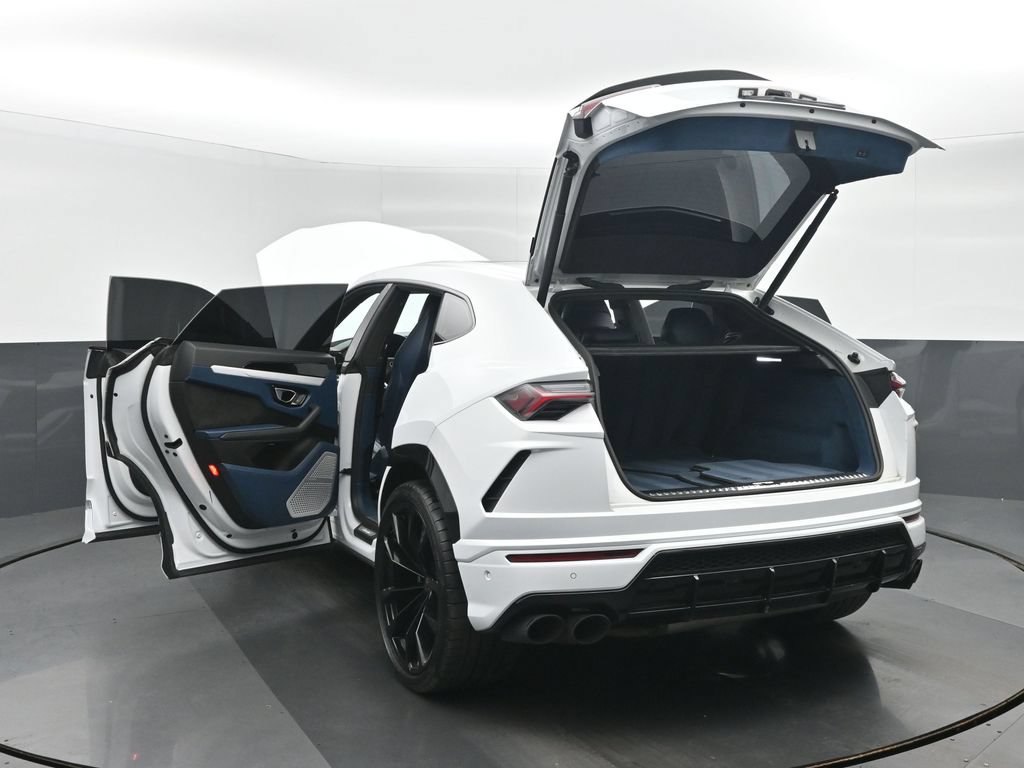 Used 2020 Lamborghini Urus AWD/4WD image 44