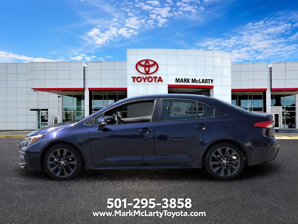 Used 2025 Toyota Corolla SE FWD image 2