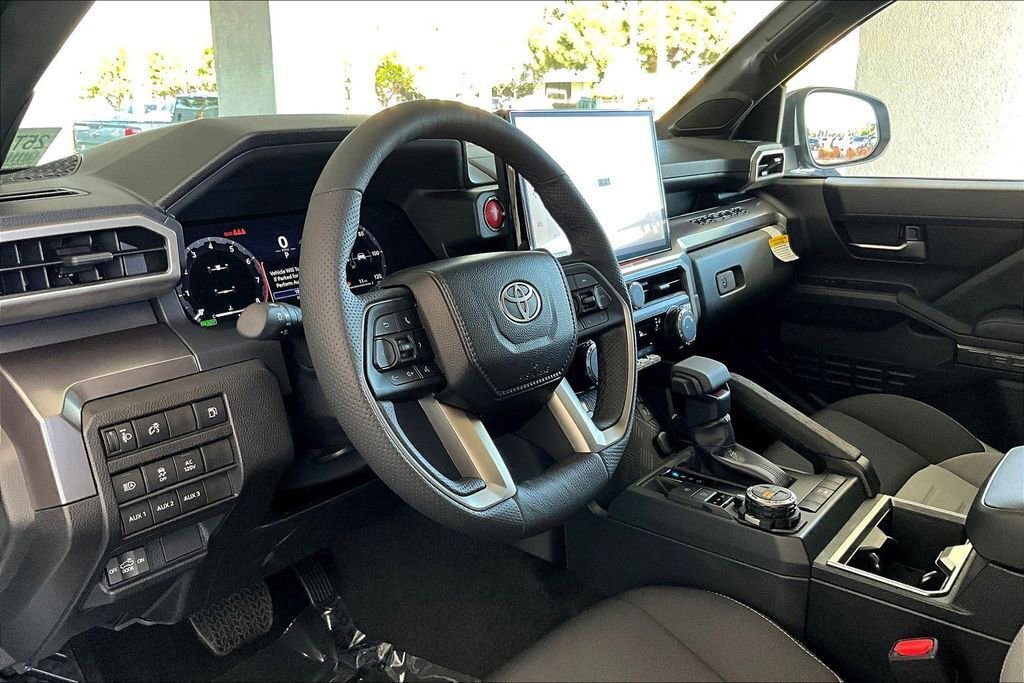 New 2025 Toyota Tacoma TRD Off-Road AWD/4WD image 6