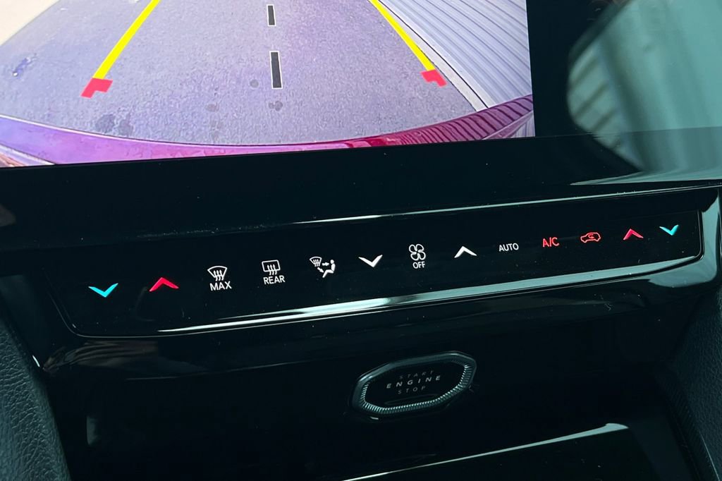 New 2026 Jeep Grand Cherokee Altitude image 21