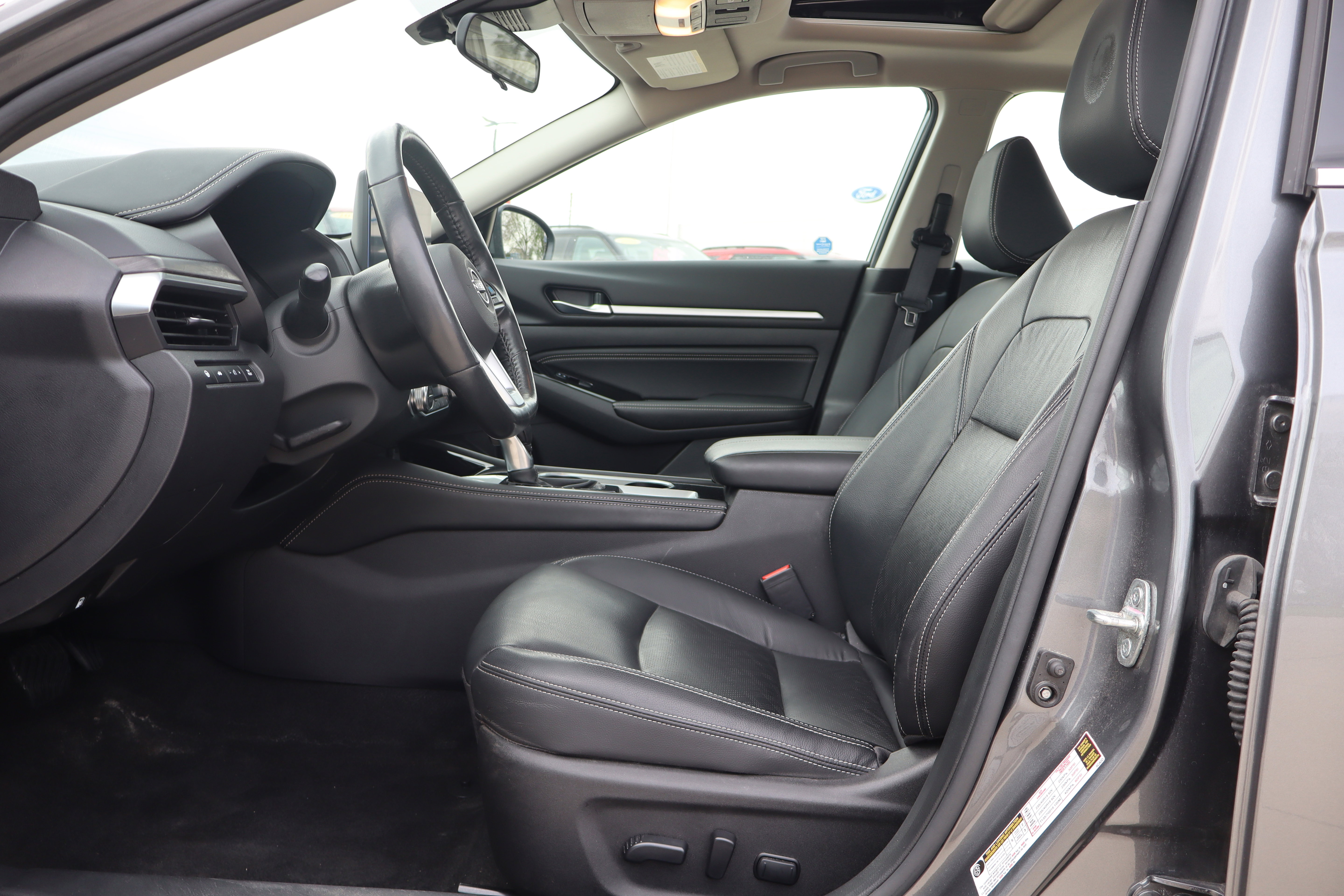 Used 2023 Nissan Altima 2.5 SL FWD image 10