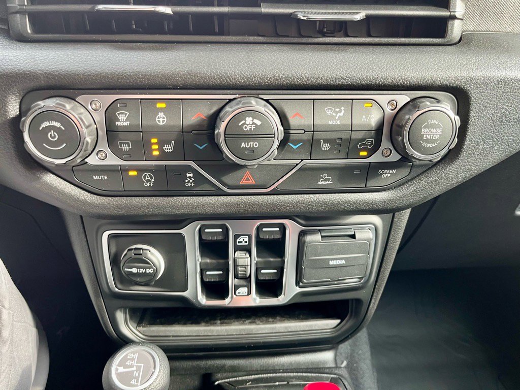 New 2026 Jeep Gladiator Sport image 25