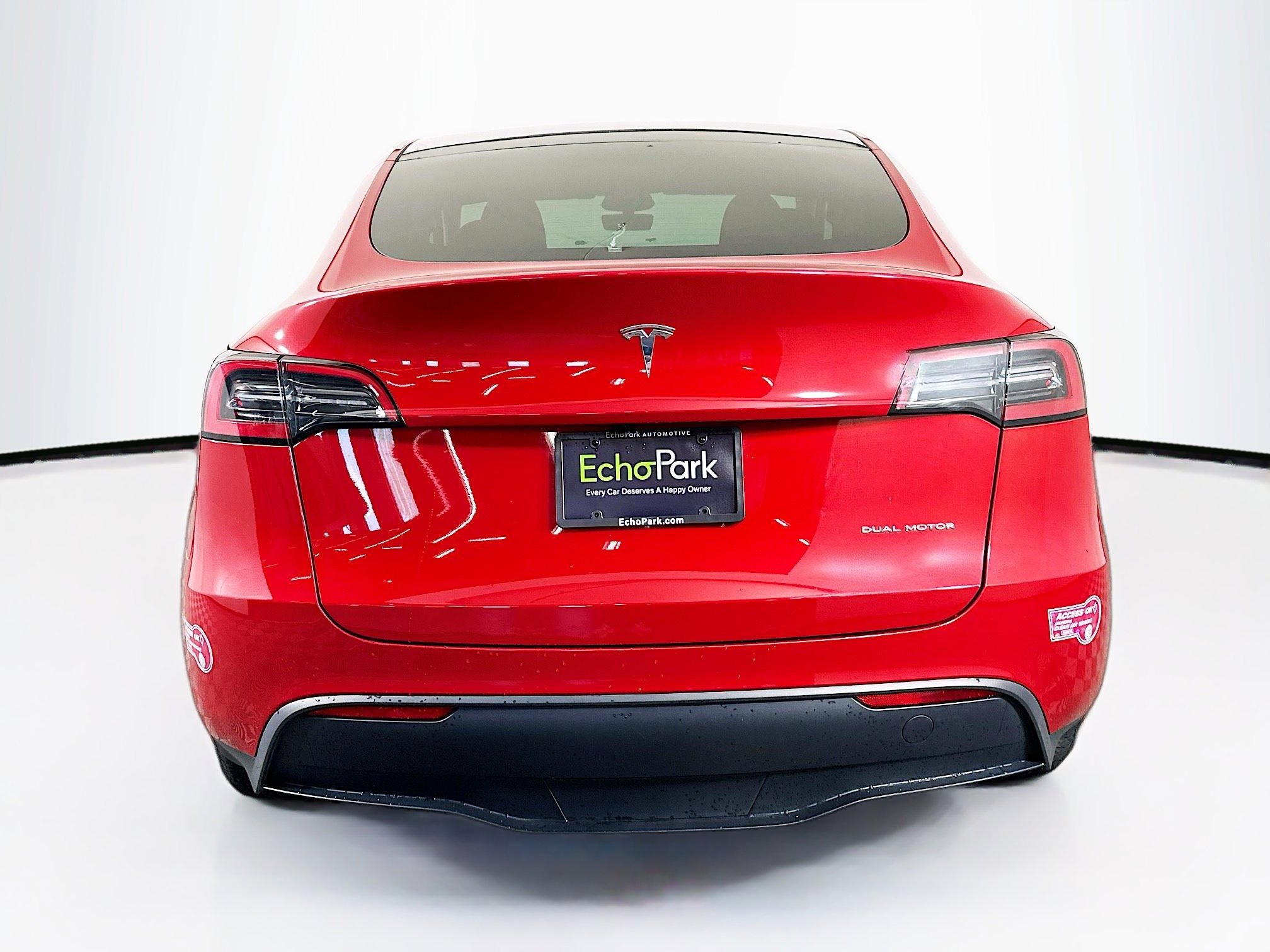 Used 2024 Tesla Model Y Long Range AWD/4WD image 7