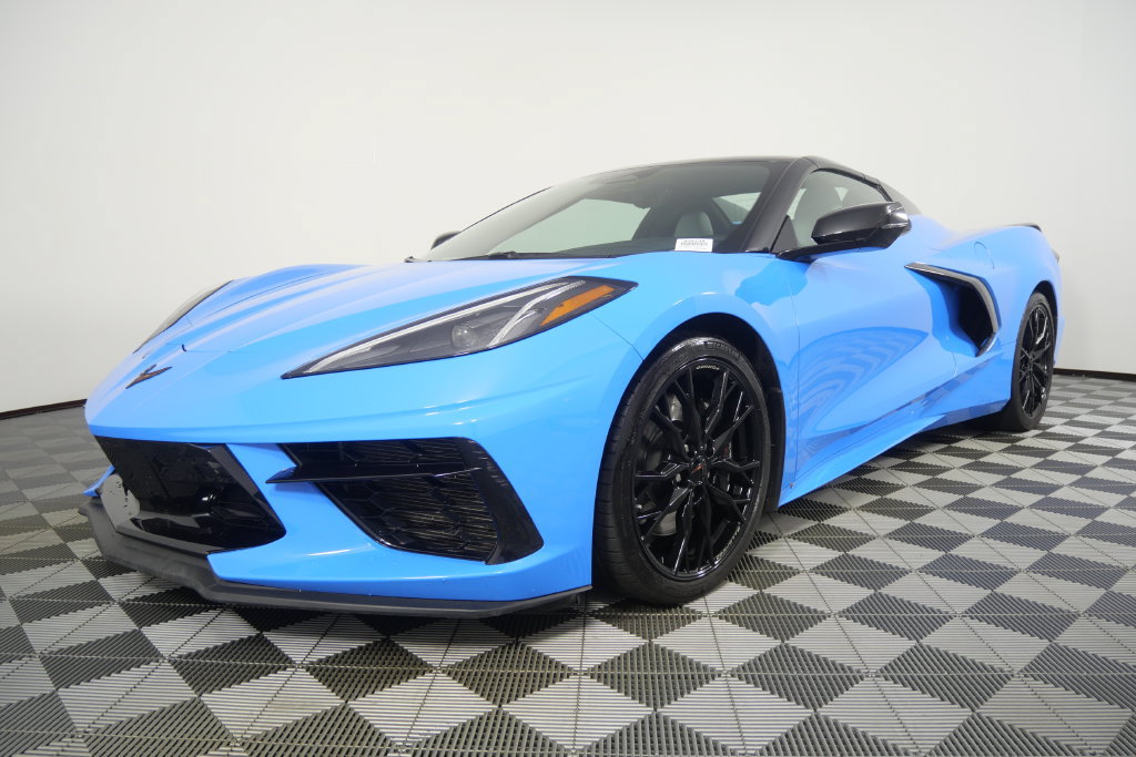 Used 2024 Chevrolet Corvette Stingray Preferred Conv w/ Z51 Performance Package RWD image 11